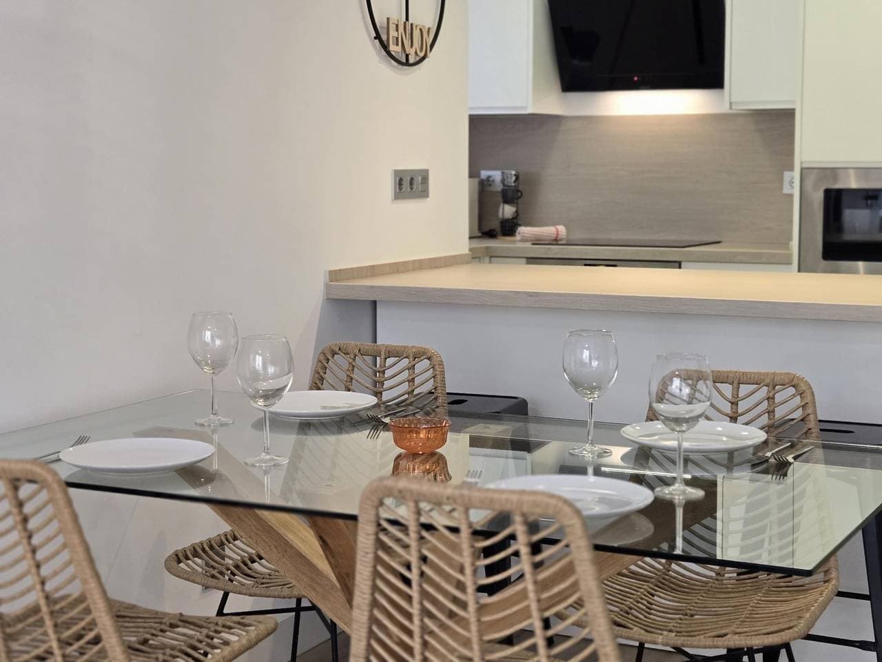 Foto 10 von 46: Munilla Familiar Beach by Del Parque Flats