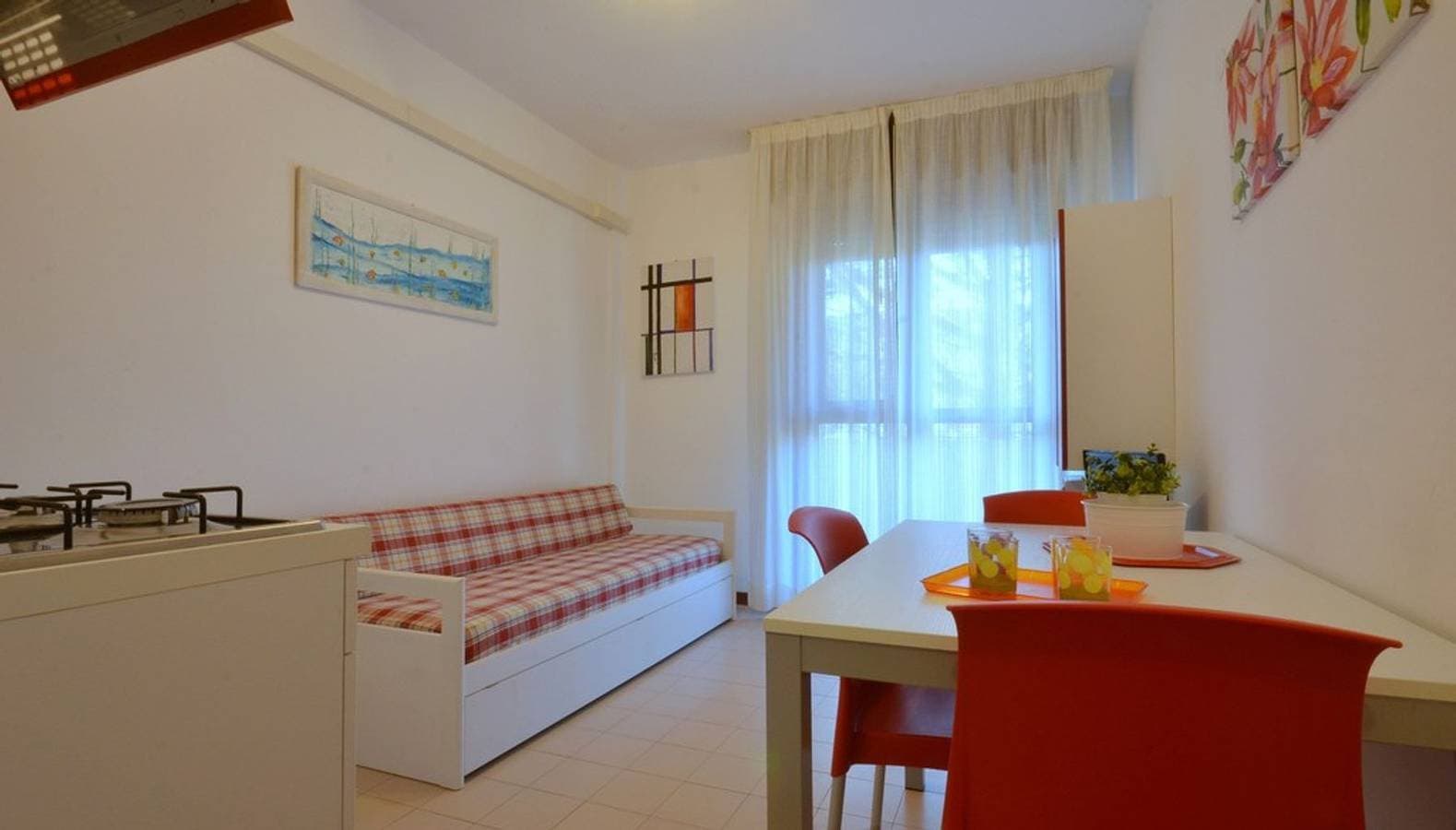 Foto 4 von 22: Moderne Wohnung mit Balkon in Strandnähe