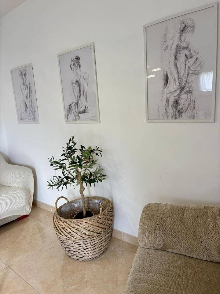Foto 11 von 17: Two-Bedroom Apartment with Balcony and Sea View