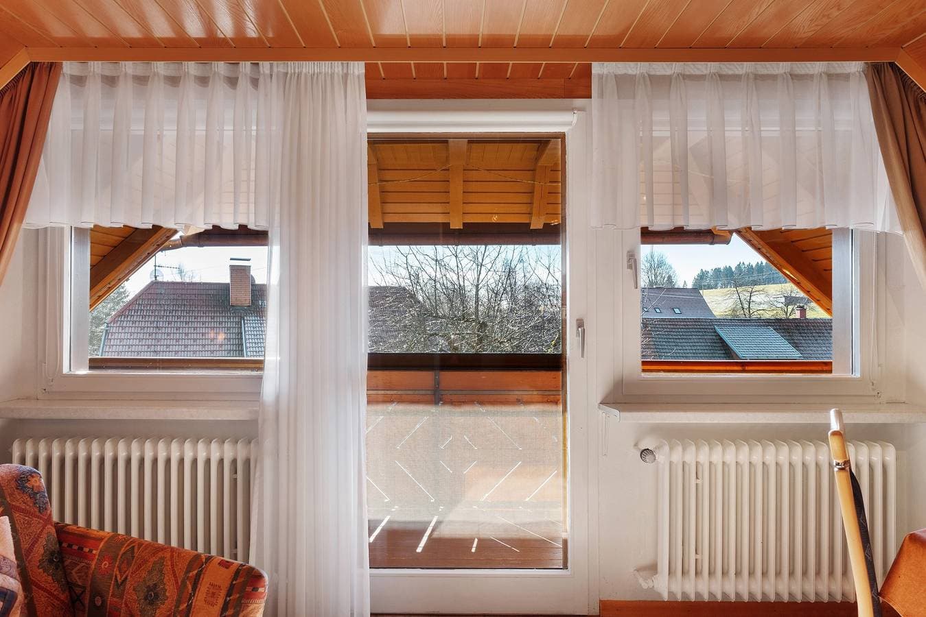 Foto 12 von 42: Ferienwohnung 'Mit Balkon, 60qm' mit Bergblick, Gemeinschaftsgarten und Wi-Fi