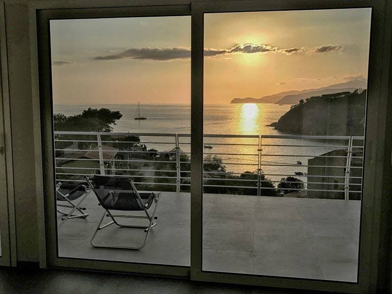 Foto 13 von 25: Ferienwohnung für 6 Personen mit Terrasse