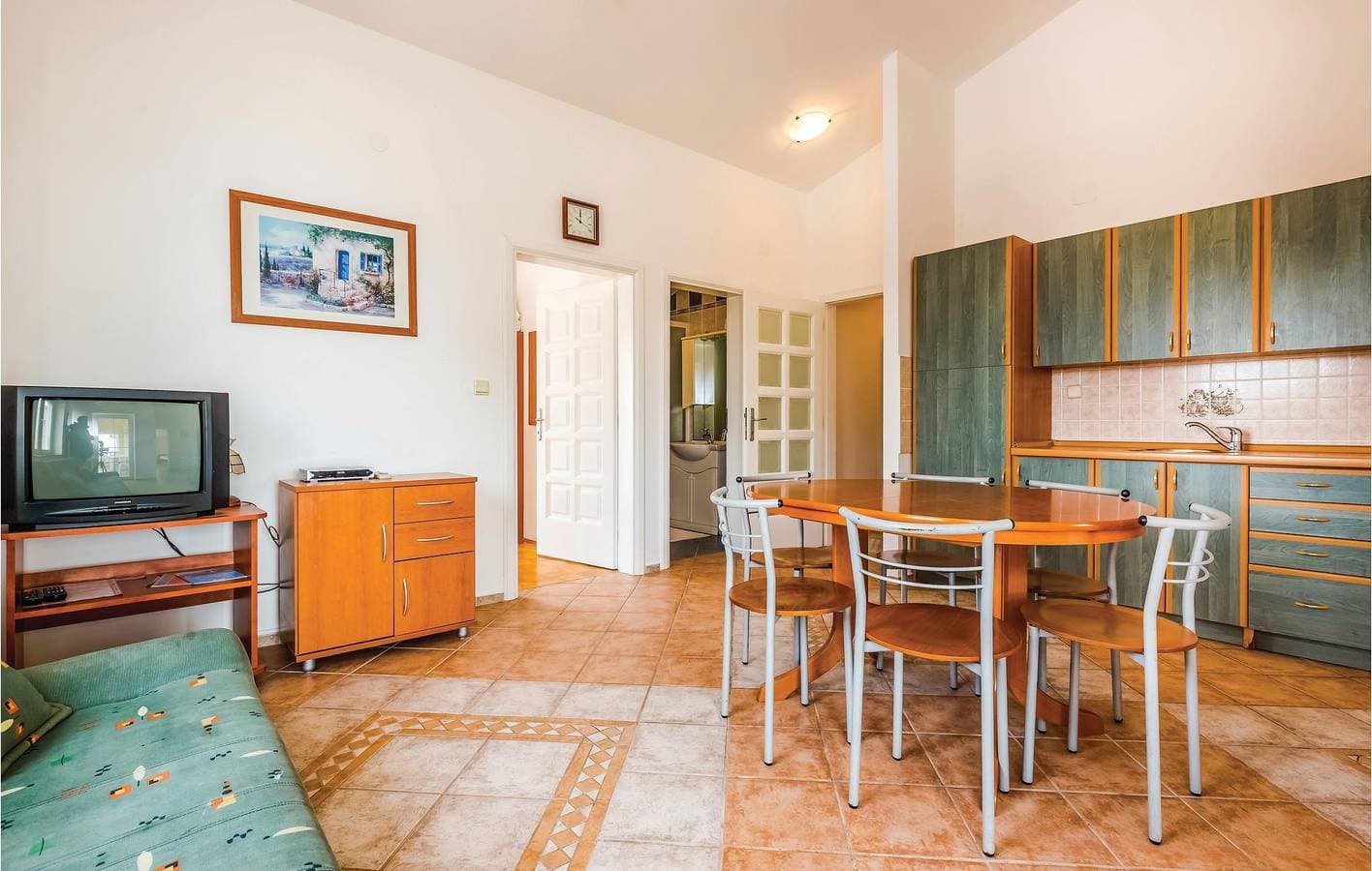 Foto 7 von 34: Gemütliche Ferienwohnung am Meer mit Terrasse und moderner Ausstattung