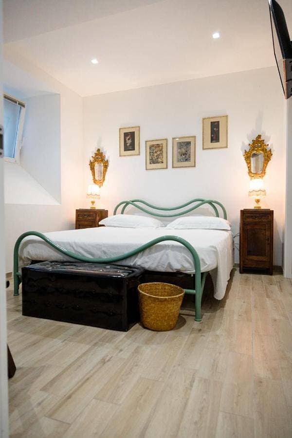 Foto 5 von 6: Double Room with Private Bathroom