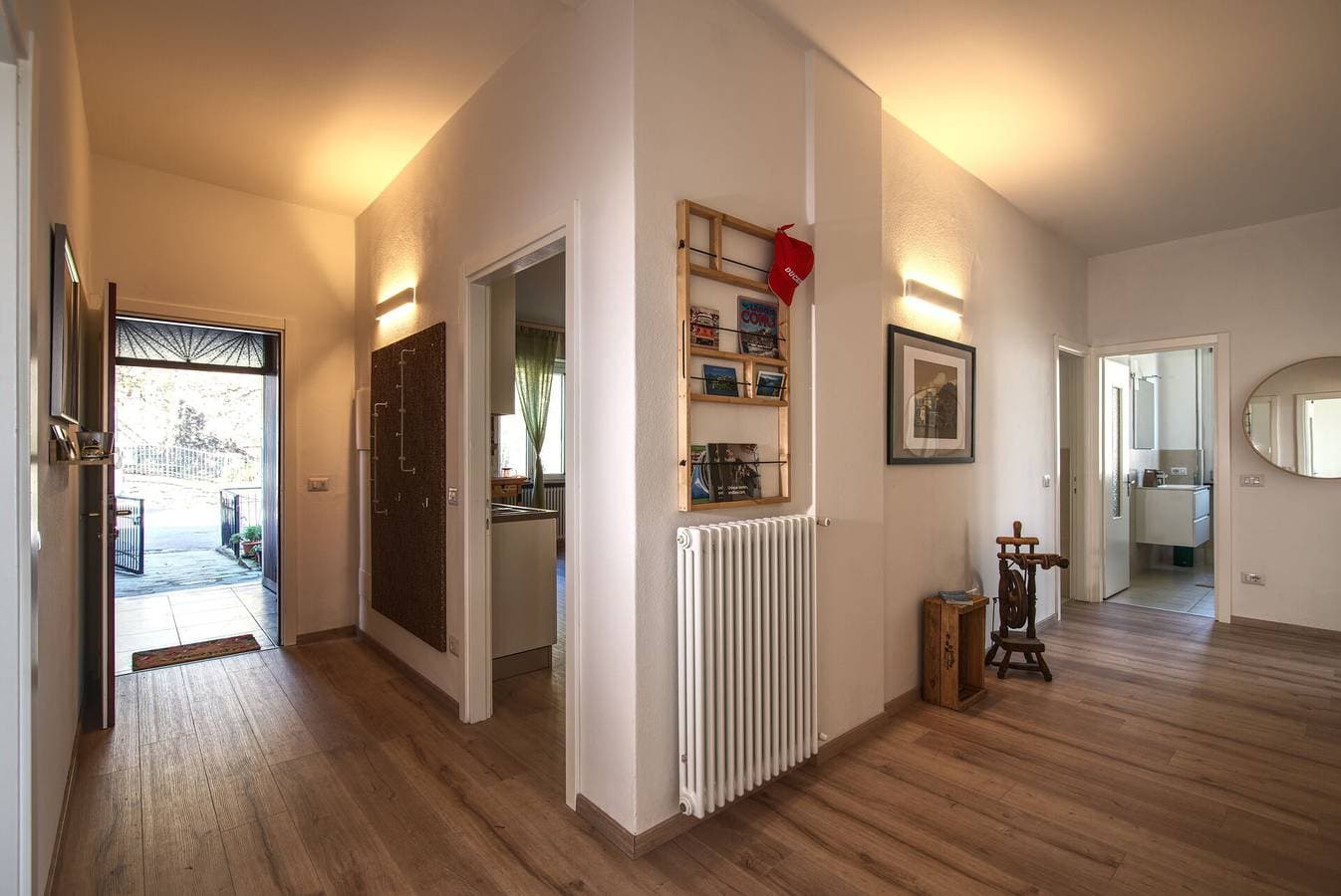 Foto 9 von 37: Ferienwohnung für 8 Personen mit Seeblick