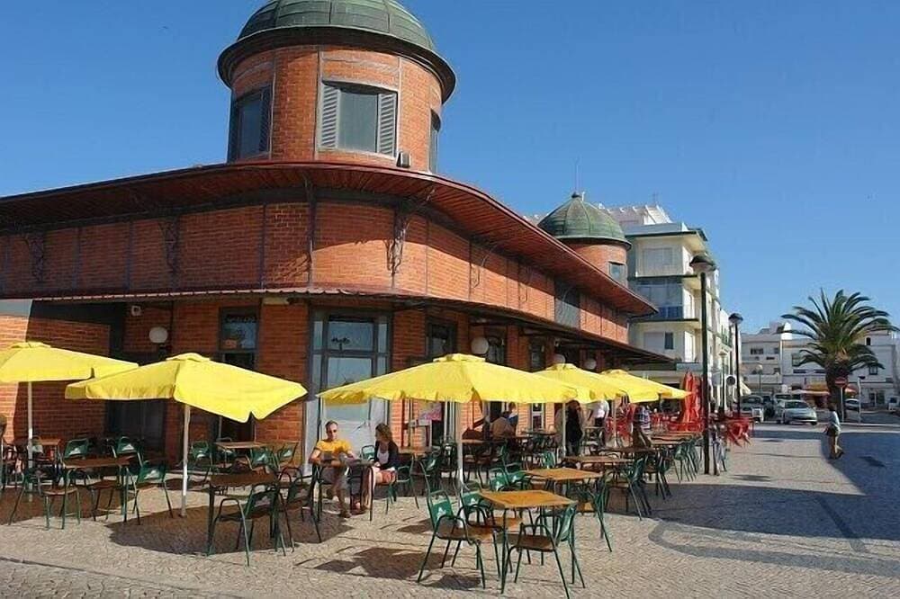Foto 11 von 22: Hübsche Villa Für 8 Personen Mit Picine Und Privatem Garten 3Km Strände