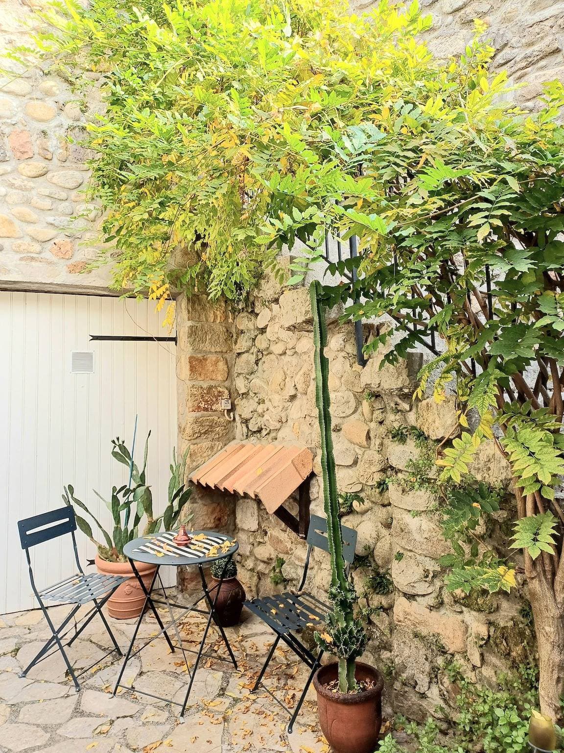 Foto 11 von 33: Apartment 'Cocoon - Am Ufer der Ardèche' mit privater Terrasse und WLAN