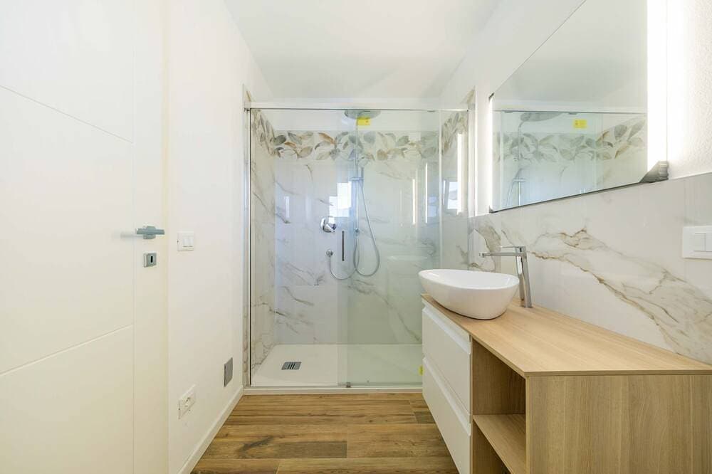 Foto 6 von 30: Privater Pool und herrlicher Seeblick