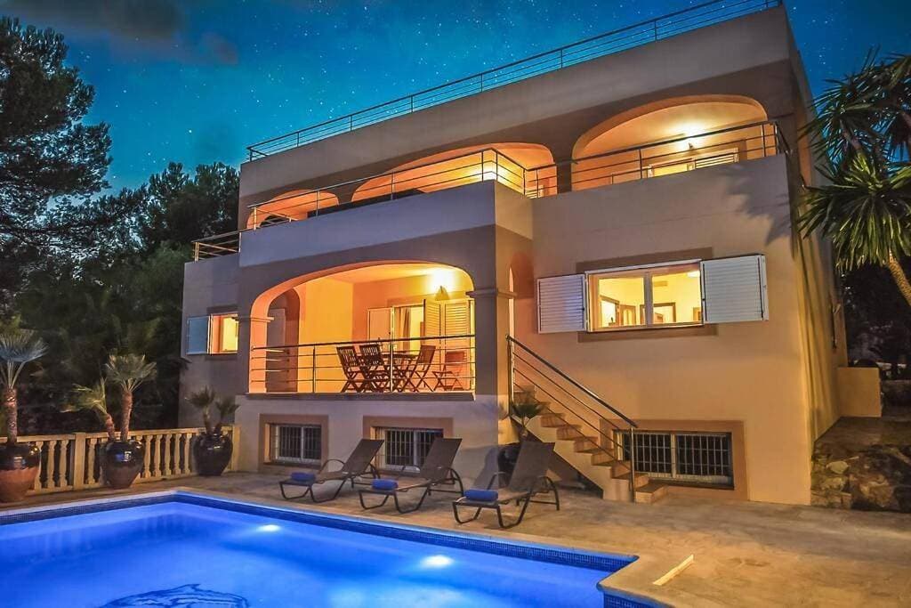 Grand Villa 4 bedrooms - Private pool & Bbq 1