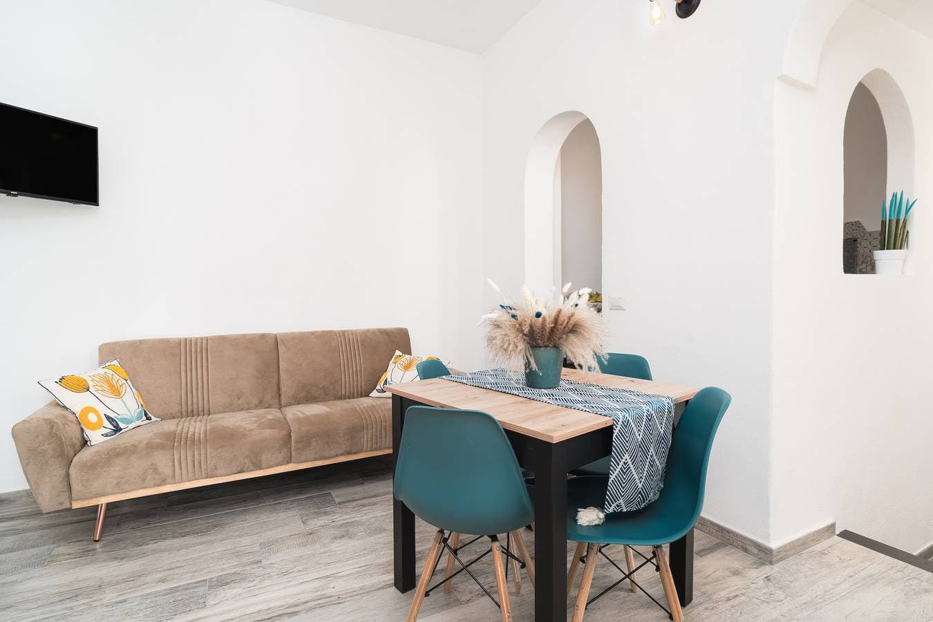 Foto 8 von 26: Ferienwohnung 'S' Istancu Vetzu' mit Bergblick, WLAN und Klimaanlage