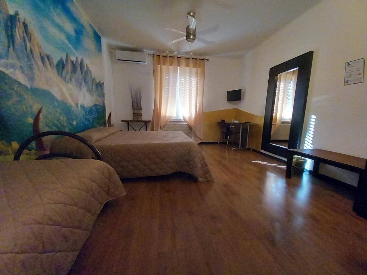 Foto 7 von 16: Double or Twin Room with Private External Bathroom