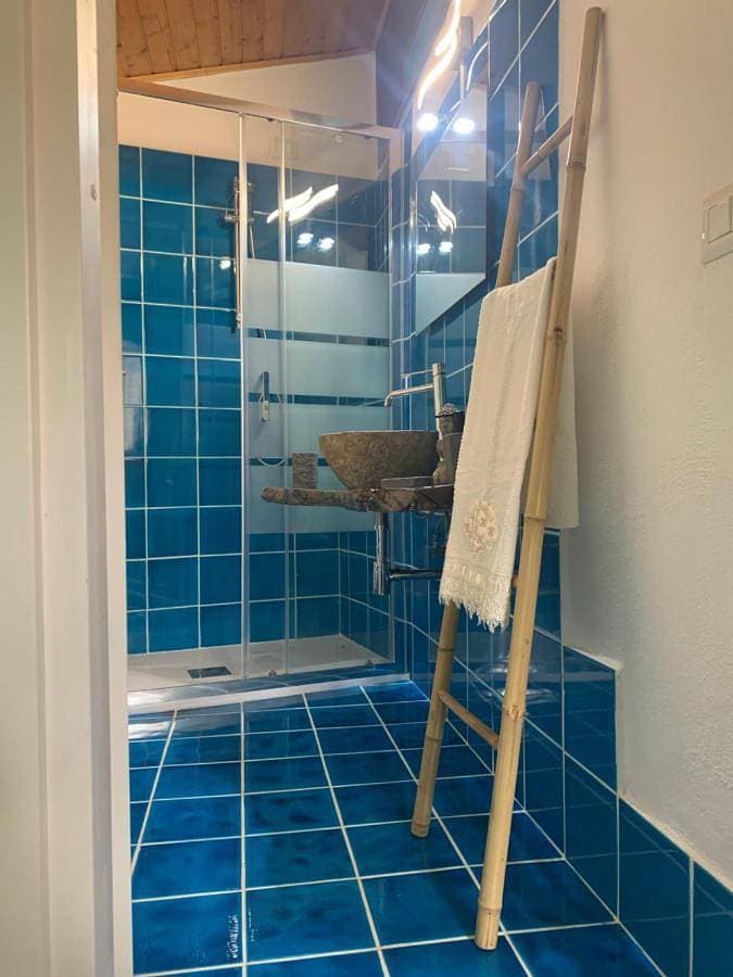Foto 4 von 19: Double Room with Private Bathroom