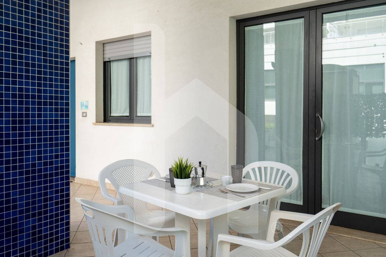 Foto 4 von 21: Ferienwohnung für 4 Personen mit Balkon/Terrasse