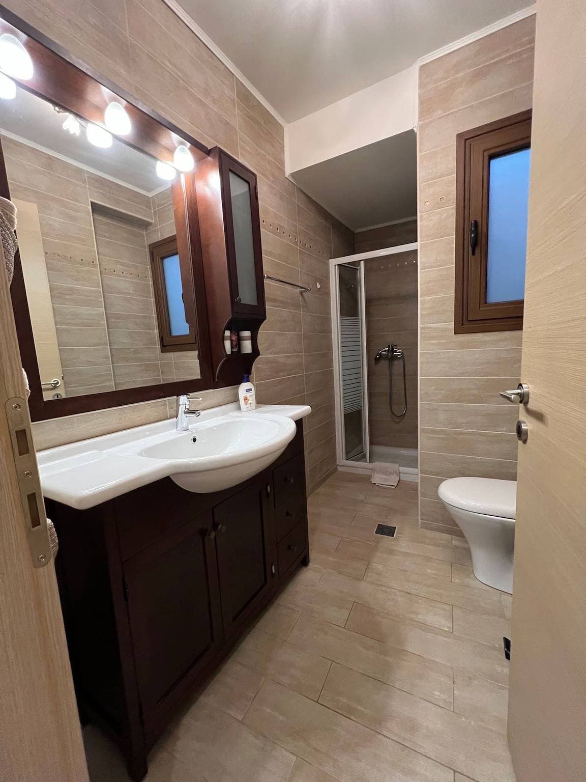 Foto 3 von 11: Ferienwohnung für 7 Personen mit Balkon