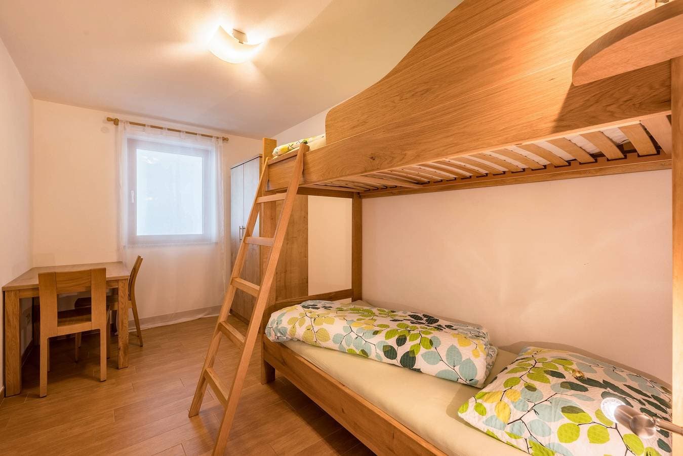 Foto 9 von 18: Gemütliche Ferienwohnung "Pfandlerhof Grün" mit Bergblick, WLAN, Balkon & Garten