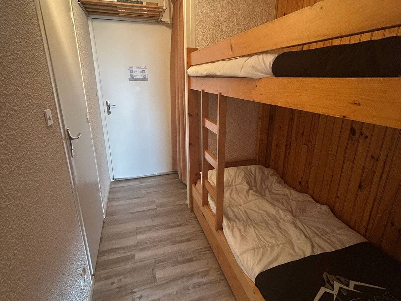 Foto 4 von 12: Studio im Zentrum von Super Besse mit Südbalkon und Parkplatz