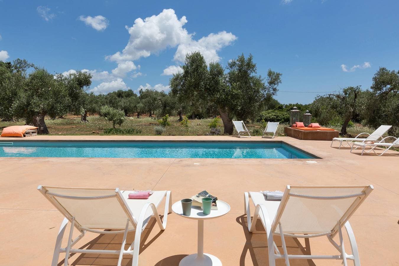 Foto 7 von 53: Villa für 9 Personen mit Balkon/Terrasse