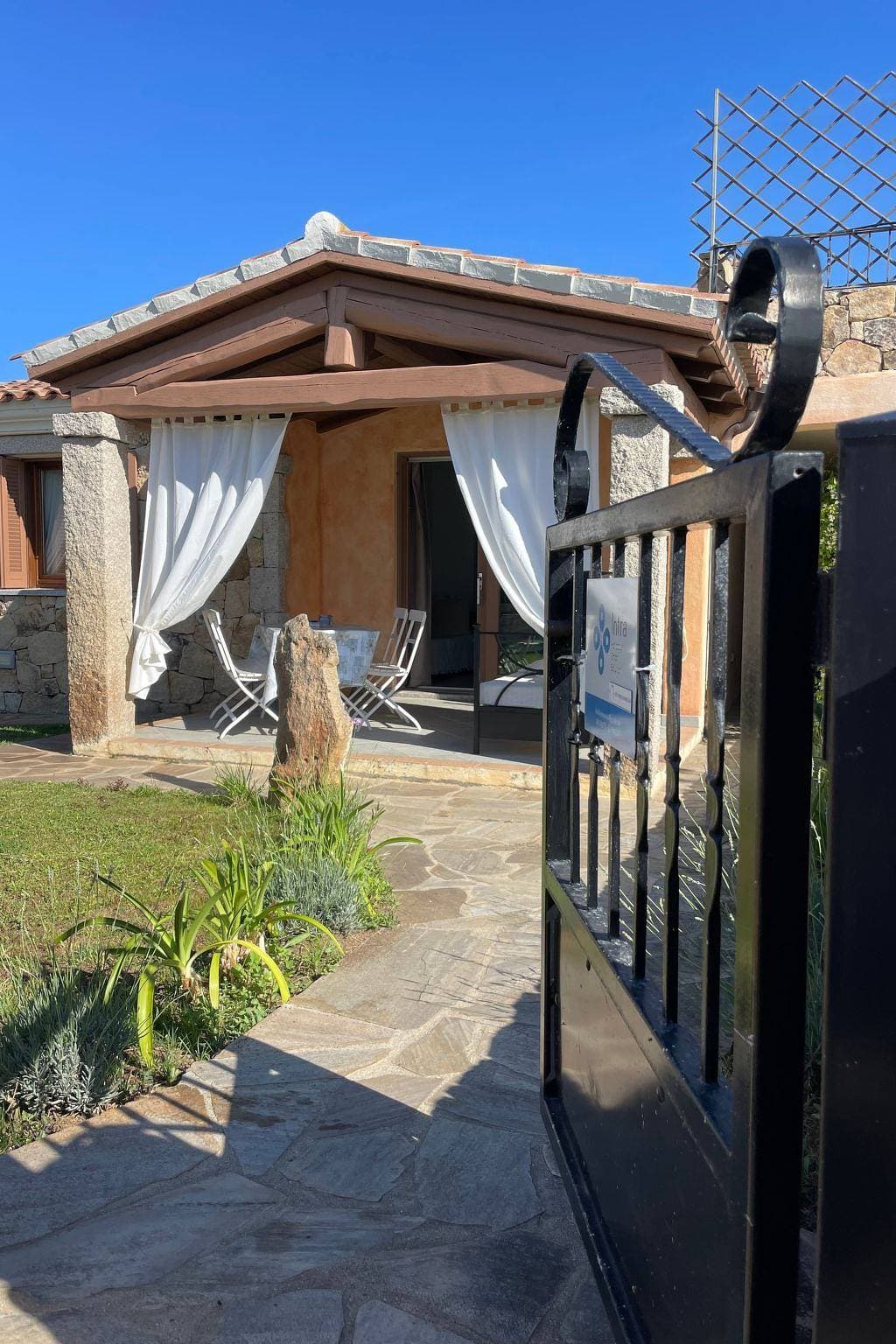 Haus 1 Kilometer vom Strand von Porto Ainu entfe 1