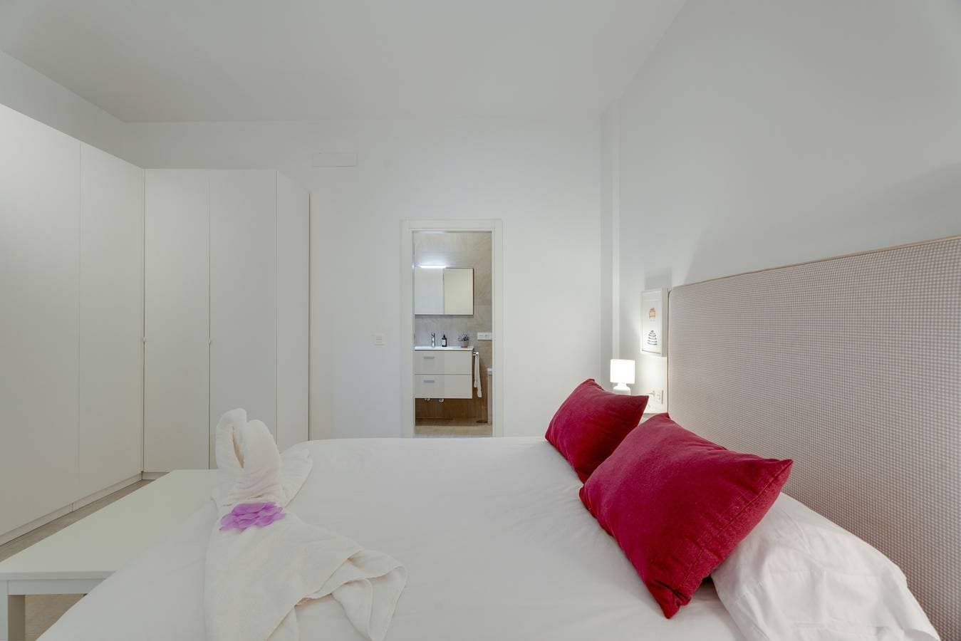 Foto 11 von 25: Ferienapartment 'Serenity' mit privater Terrasse und WLAN