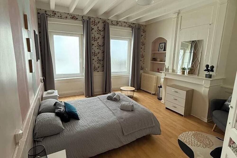 Foto 8 von 28: Charmante Maison de 160 m2, à Proximité de Tous les Commerces