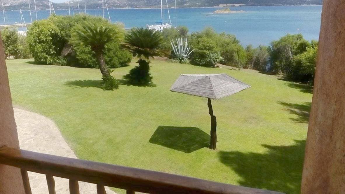Foto 11 von 62: Villa - Beach Front