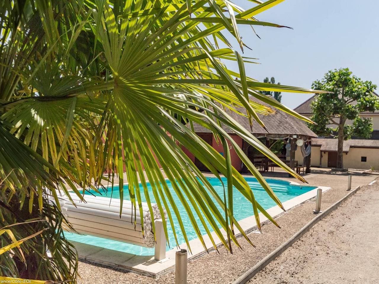 Geräumiges Haus mit Gemeinschaftspool nahe Beaune, Klimaanlage, Privatparkplatz 1