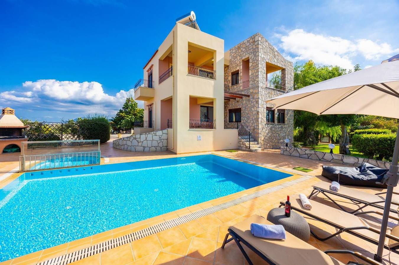 Foto 8 von 32: Villa für 6 Personen mit Garten