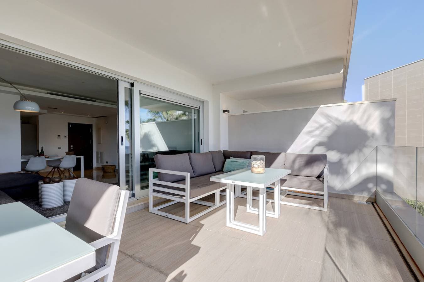 Foto 11 von 25: Ferienwohnung 'Modern Frontline Beach - Estepona' mit Meerblick, WLAN und Klimaanlage