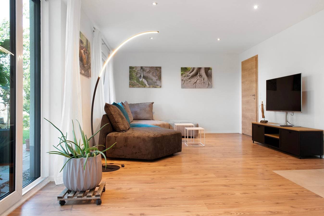 Foto 7 von 30: Ferienwohnung 'Fewo Fuchs' mit Privatterrasse, Gemeinschaftsgarten und WLAN
