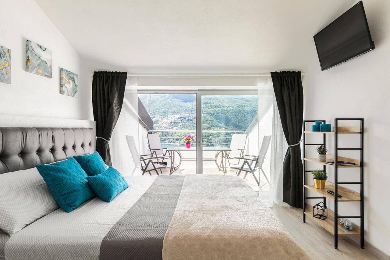 Foto 4 von 73: Apartment with Lake View