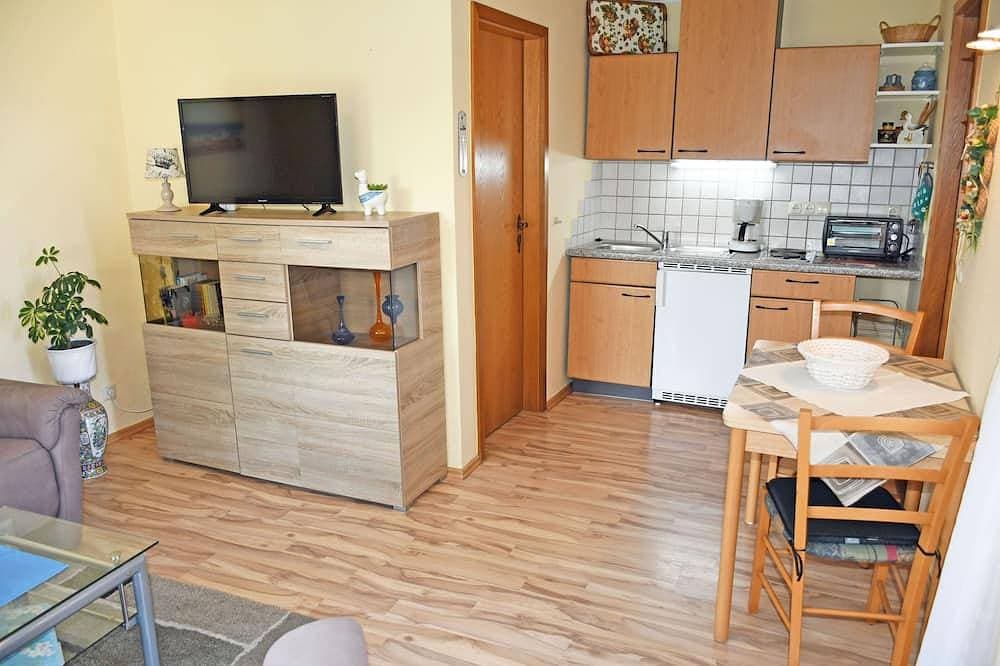 Foto 12 von 22: Ferienhaus Charlotte mit Terrasse - ruhig gelegene Ferienhäuser am Selliner See