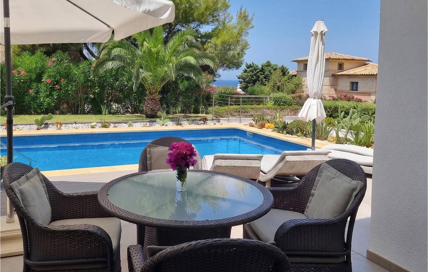 Foto 4 von 41: Rückzugsort mit Meerblick und Pool: 2km zum Ca Los Camps Strand