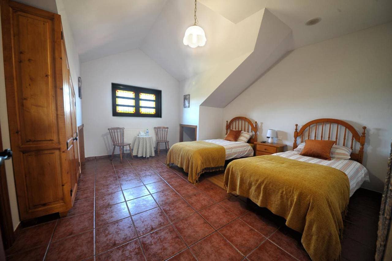 Foto 8 von 8: Twin Room with Mountain View.