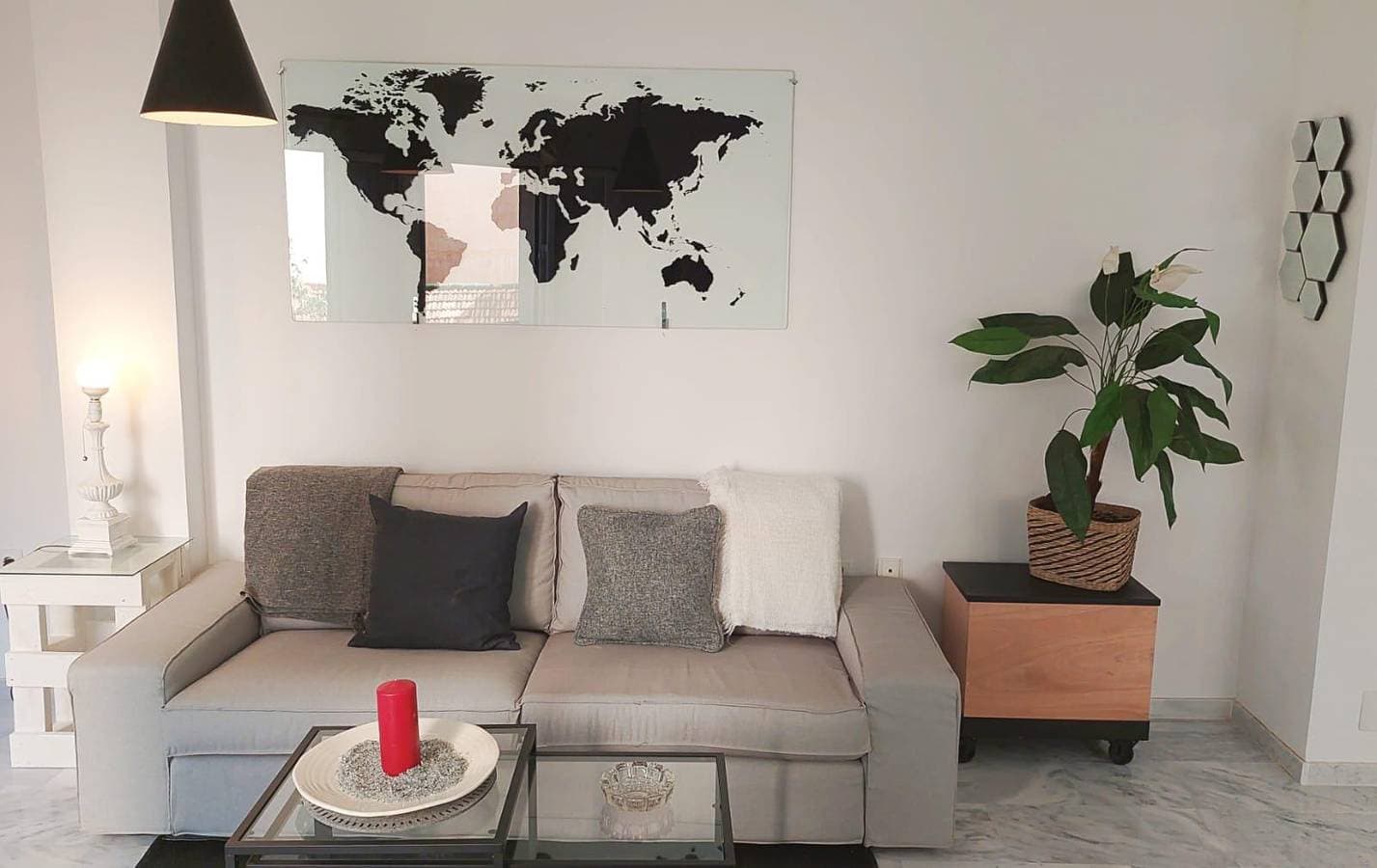 Foto 2 von 15: Ferienwohnung für 4 Personen mit Balkon