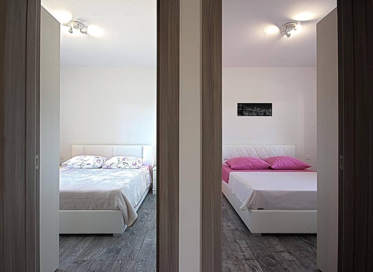 Foto 12 von 24: *Amazing modern apartment with 2 bedrooms*