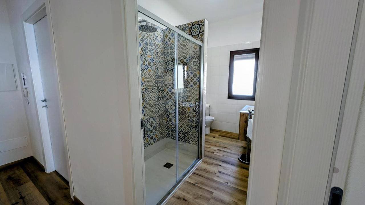 Foto 7 von 12: Two-Bedroom Apartment