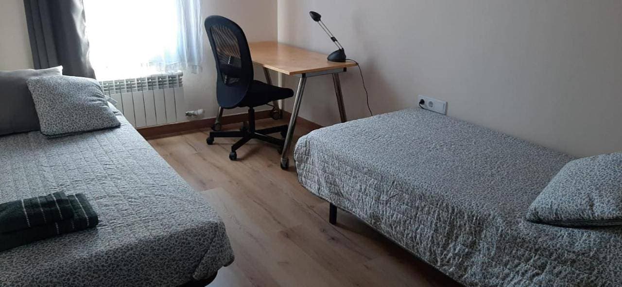 Foto 11 von 16: Two-Bedroom Apartment