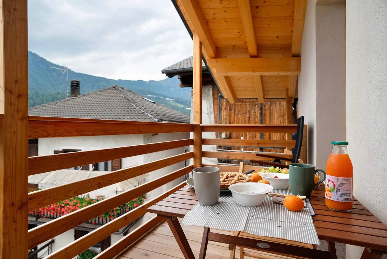 Foto 3 von 36: Chalet 'Bio Maso Nido Verde' mit Bergblick und Balkon