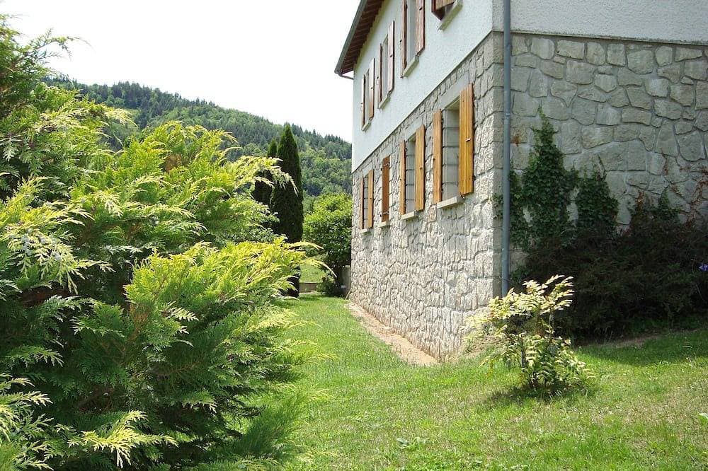 Ruhiges Haus auf dem Land 1
