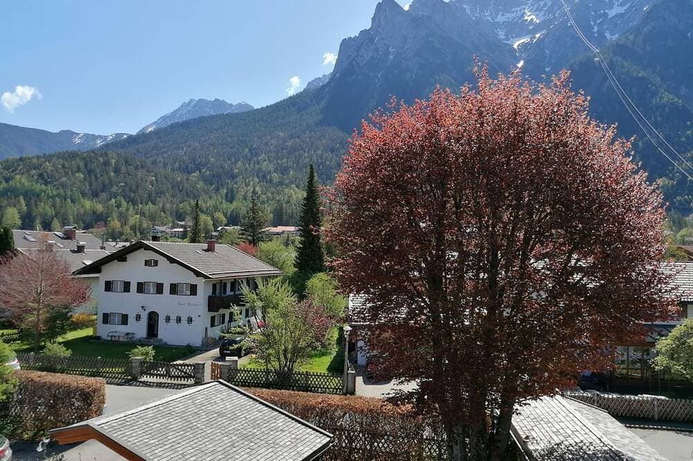 Foto 10 von 19: \"Karwendel\" - Fewo/Wohn-Schlafraum/Dusche, Wc - Alpensonne, Ferienhaus