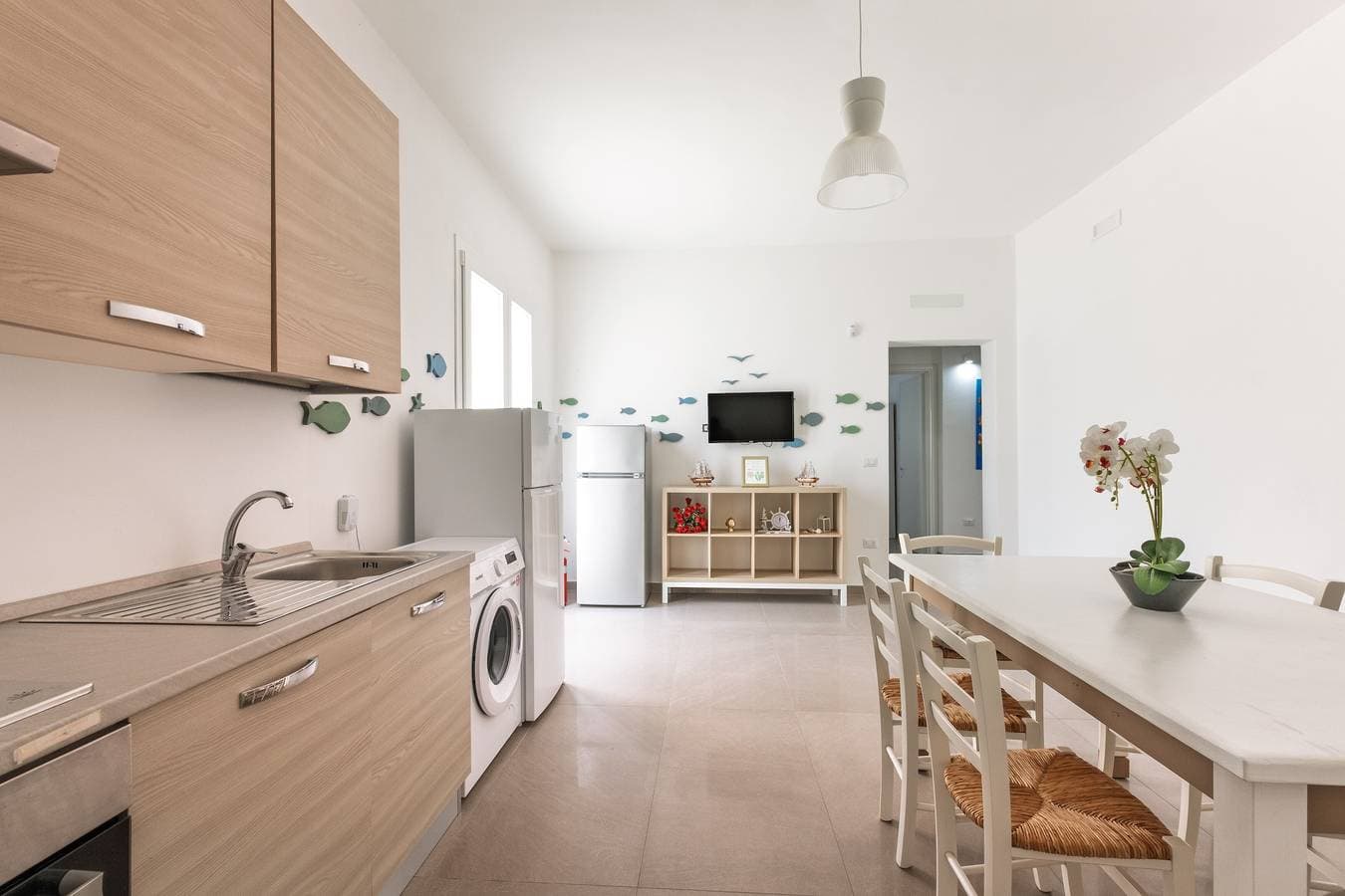Foto 3 von 30: Mirèa – Luxuriöse Küstenvilla mit Gemeinschaftsgarten, WLAN und Klimaanlage