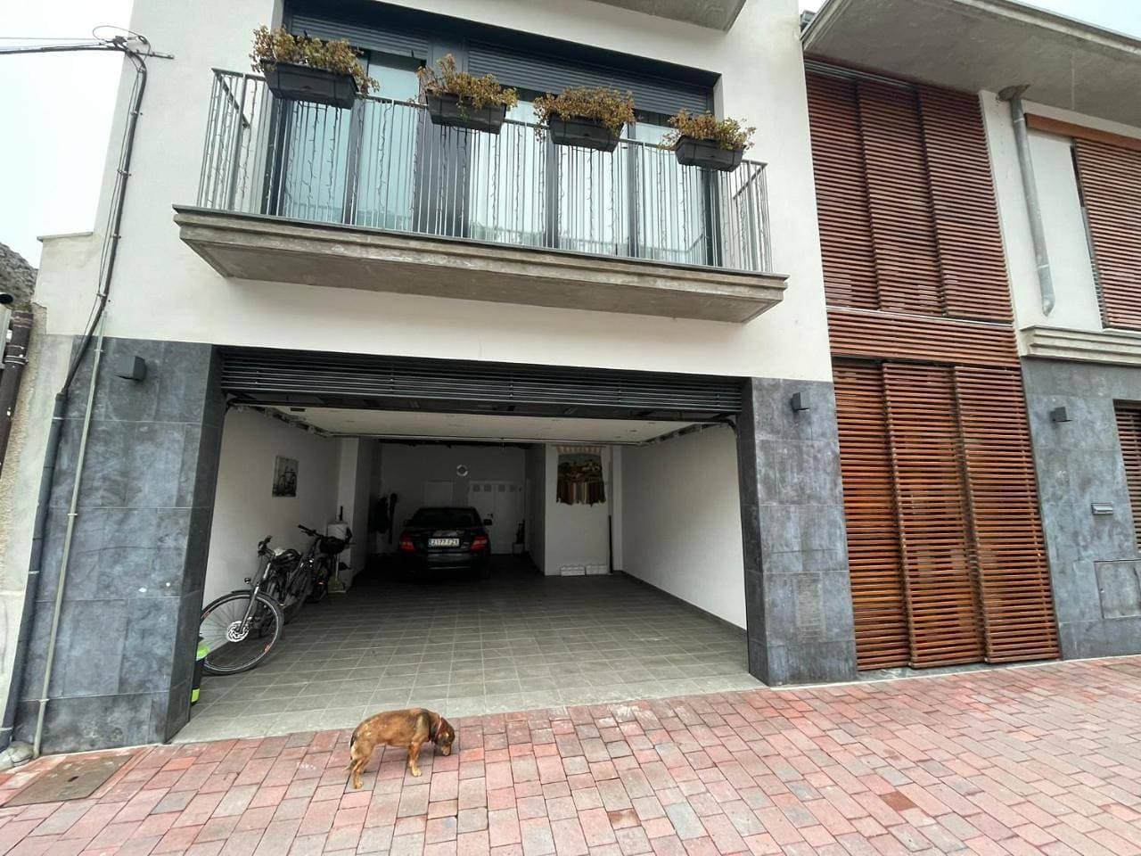 Foto 7 von 38: Three-Bedroom House