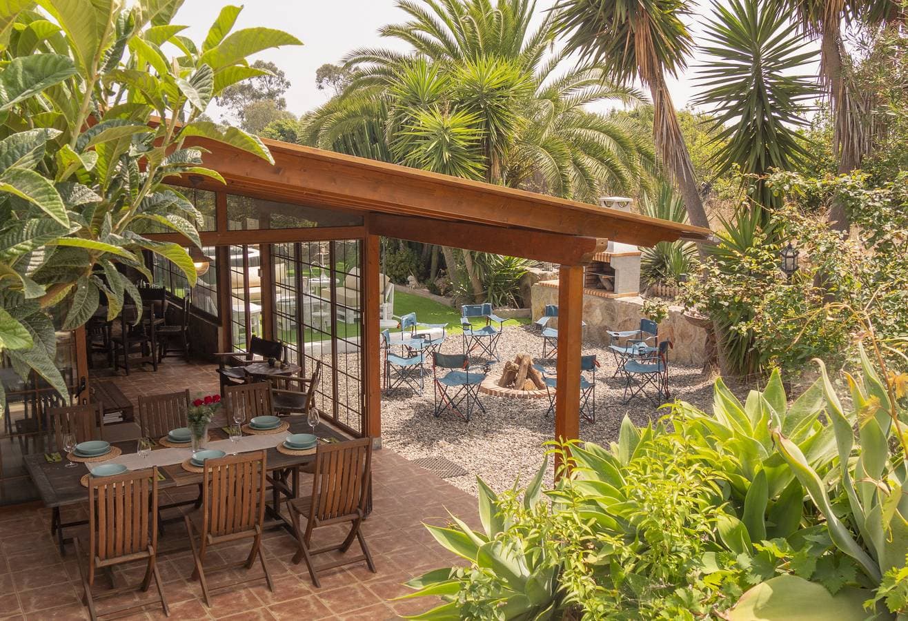 6Br Fire House Sanctuary-Terrace & Barbacue 1