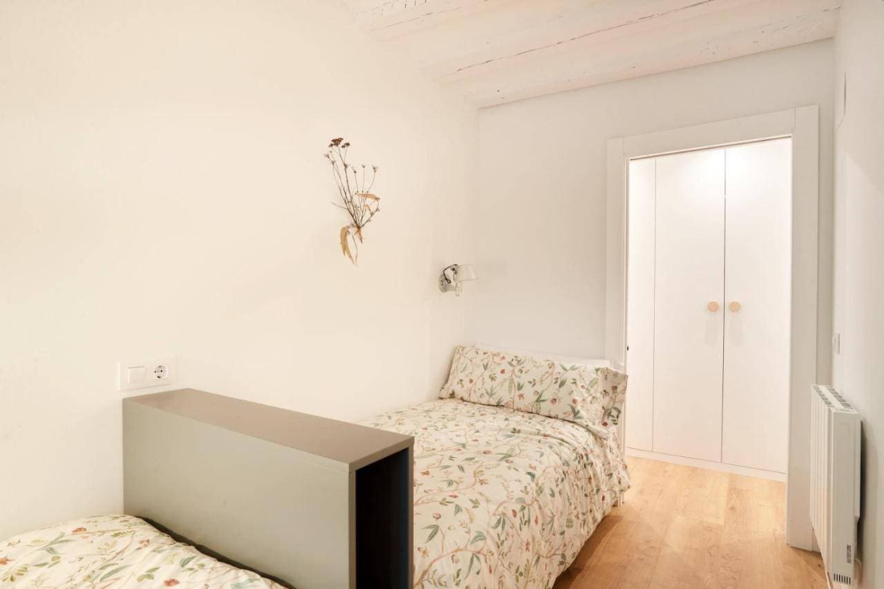 Foto 6 von 18: Two-Bedroom Apartment