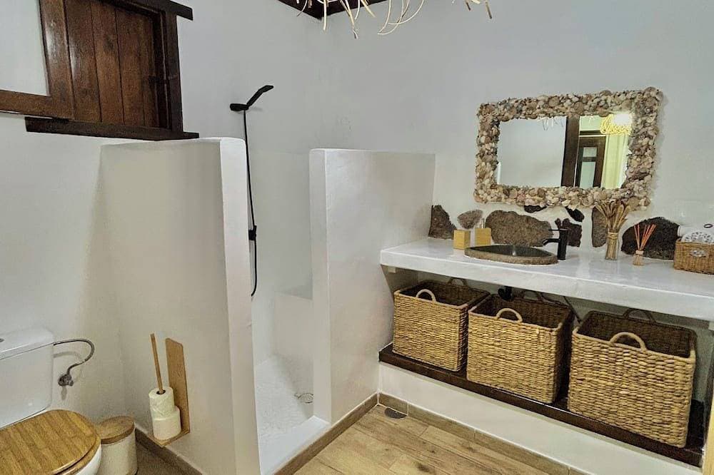 Foto 5 von 30: Boho Villa in Firgas | Pool, Nature, BBQ, and Ocean Views