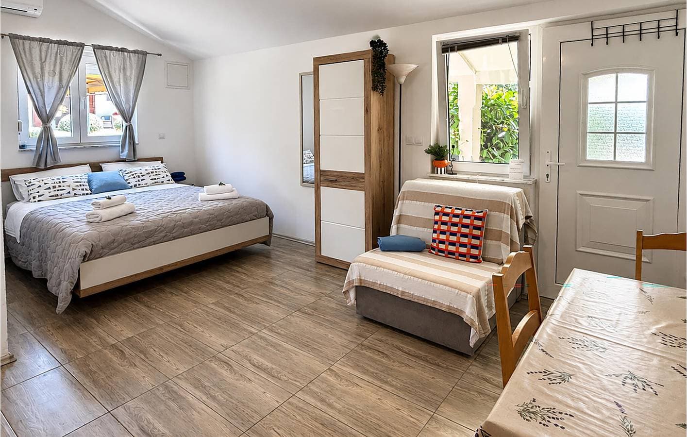 Foto 12 von 23: Gemütliche Wohnung mit Terrasse und WLAN, 1 km vom Strand entfernt!