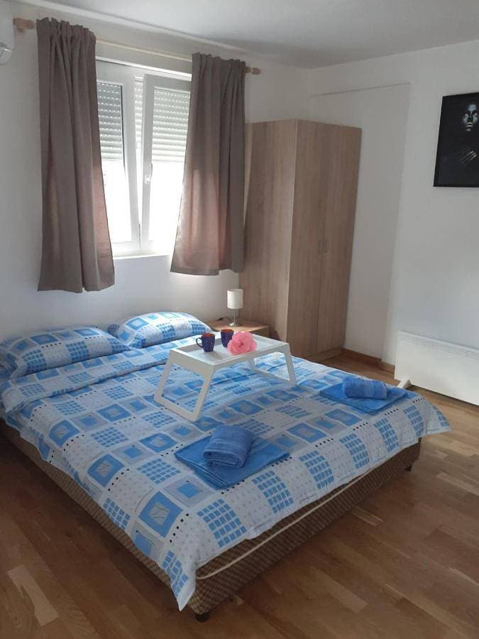 Foto 2 von 5: One-Bedroom Apartment