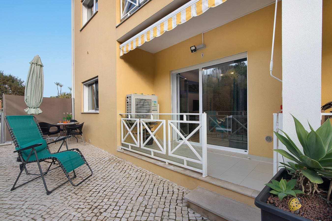 Foto 5 von 31: Apartment in the Old Town mit Gemeinschaftspool, Garten und WLAN