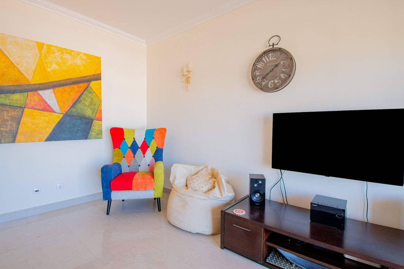 Foto 8 von 50: Lily · Fabulous 1 Bed Apt With Roof Terrace & Pool