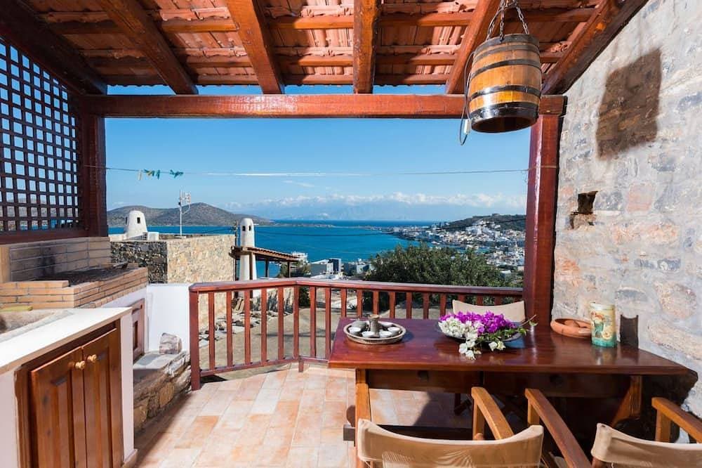 Leonidas Traditionelles kretisches Haus mit Meerblick 1