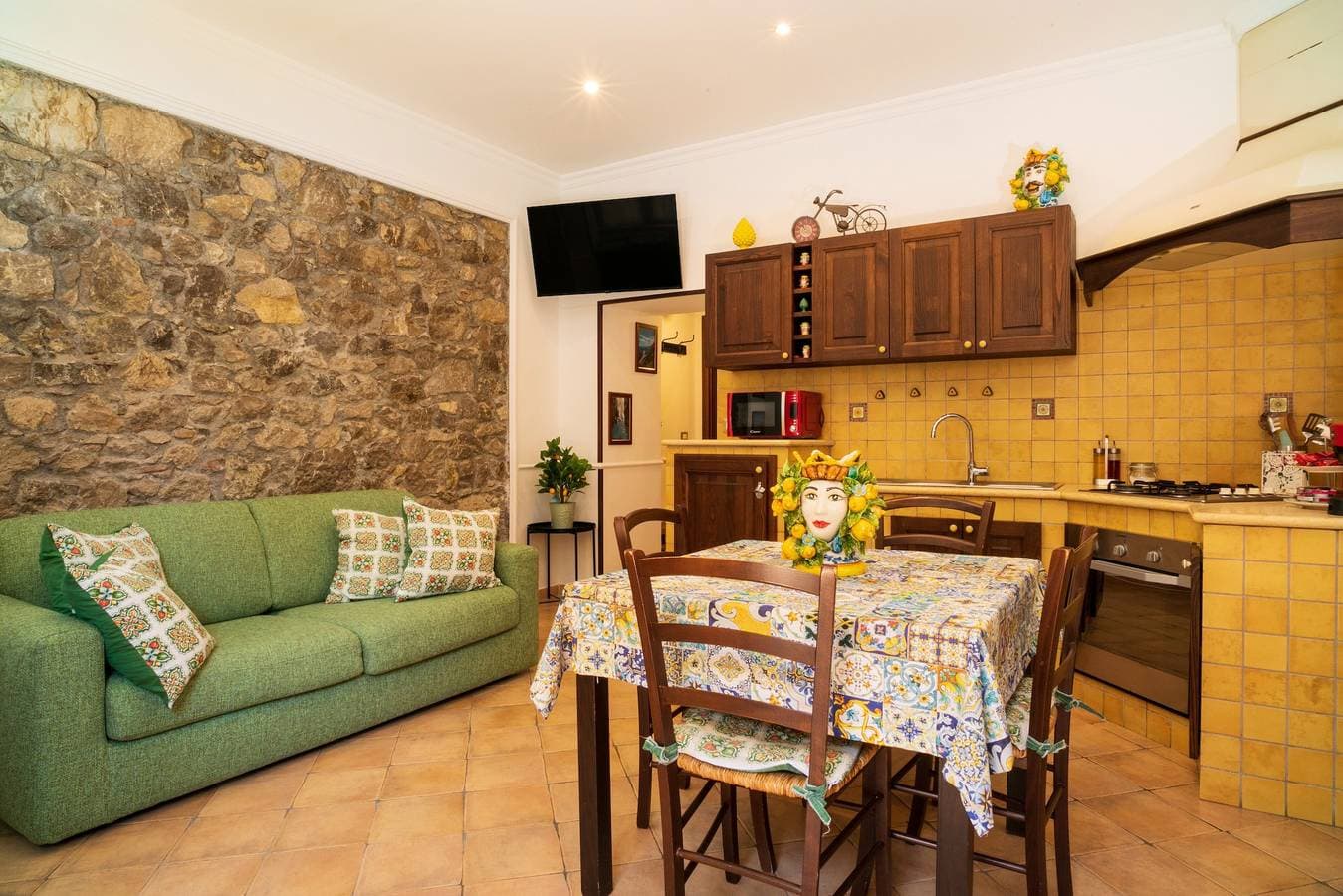 Foto 4 von 19: Ferienhaus 'Carly Taormina' mit Gemeinschaftsterrasse und WLAN